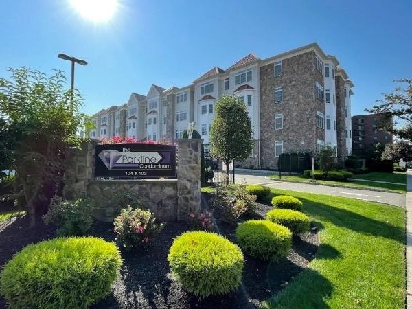 104 E Elizabeth Ave, Unit 303, Linden, NJ 07036