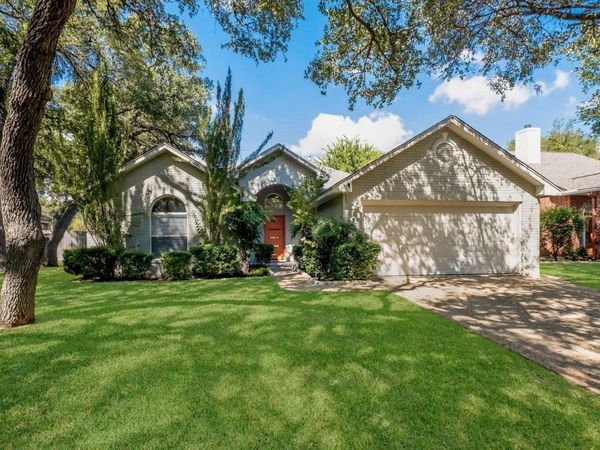 5 Carah Ct, San Antonio, TX 78216