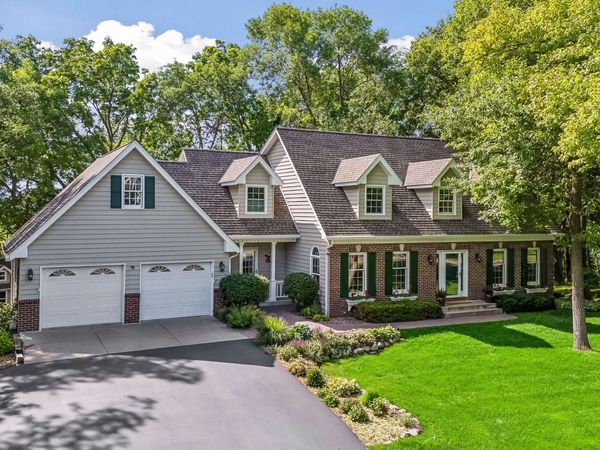 16140 46th Avenue N, Plymouth, MN 55446