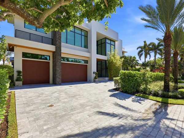 2863 NE 27th Street, Fort Lauderdale, FL 33306