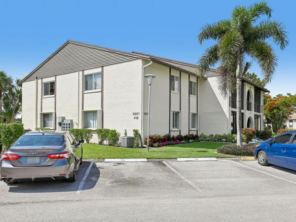 5901 Whispering Pine Way, Unit C-2, Greenacres, FL 33463