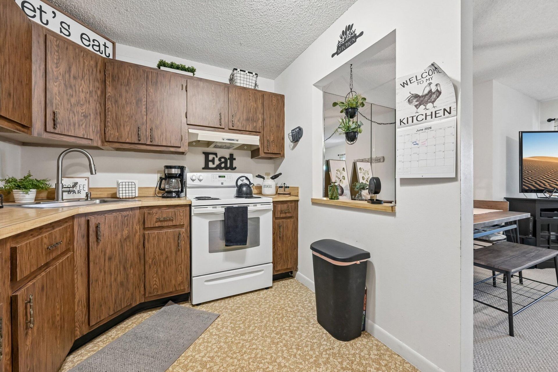 5901 Whispering Pine Way, Unit C-2, Greenacres, FL 33463 Photo