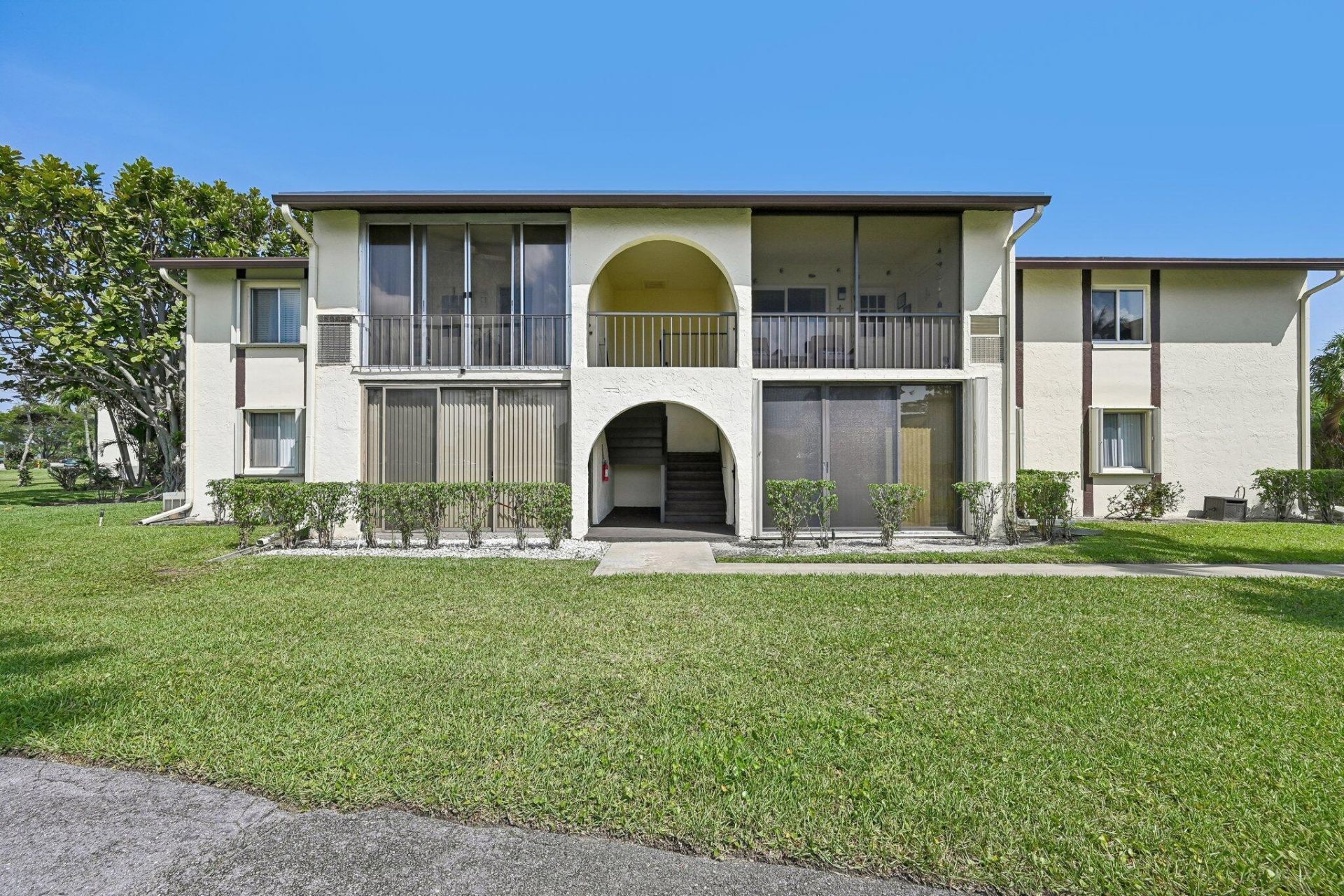 5901 Whispering Pine Way, Unit C-2, Greenacres, FL 33463 Photo