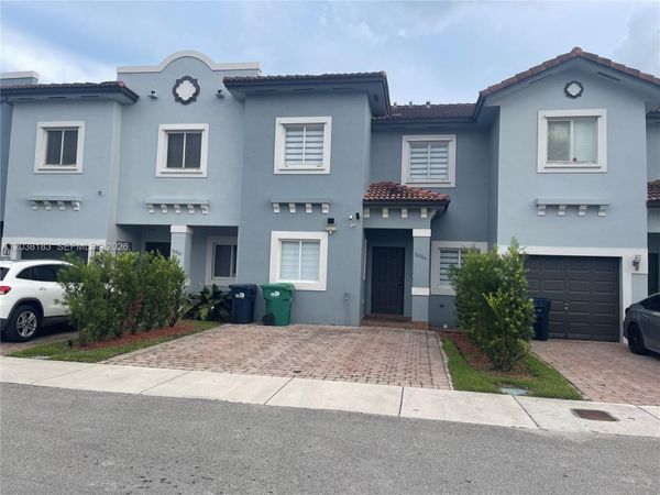 16364 SW 44th Way , Miami, FL 33185