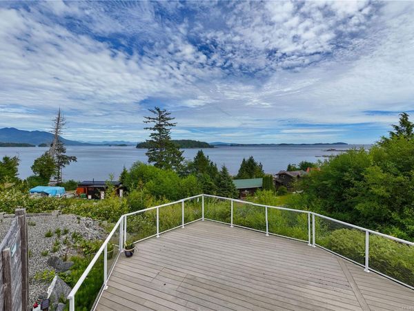 1073 Fifth Ave, Ucluelet, BC V0R 3A0