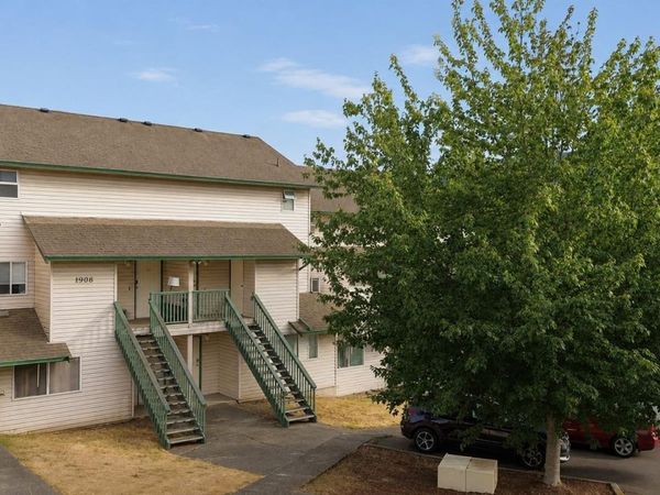 1908 Bowen Rd , Unit #203, Nanaimo, BC V9S 5S6