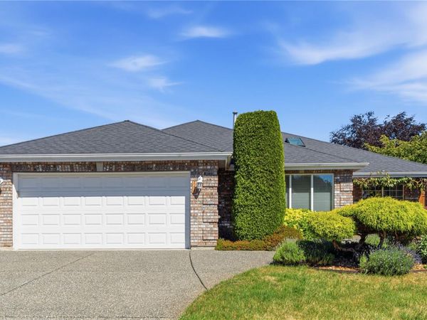 767 Kensington Pl , Qualicum Beach, BC V9K 2K3