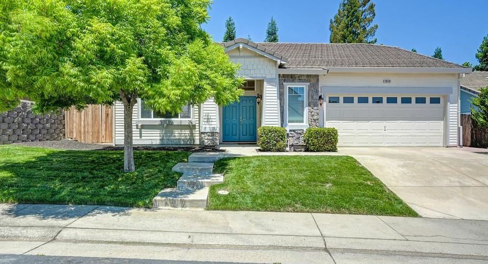 1010 Thompson Cir, Folsom, CA 95630 Photo