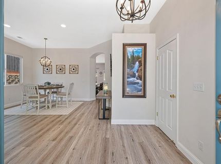 1010 Thompson Cir, Folsom, CA 95630 Photo
