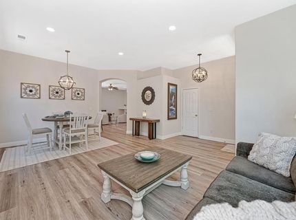 1010 Thompson Cir, Folsom, CA 95630 Photo