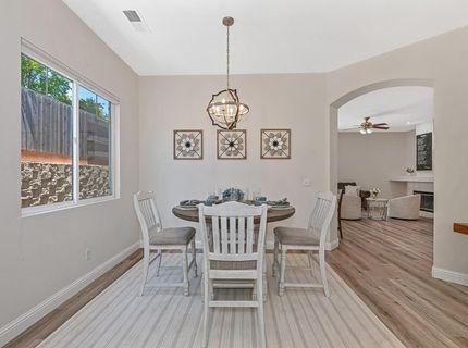 1010 Thompson Cir, Folsom, CA 95630 Photo