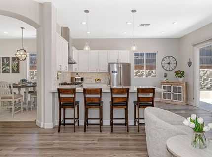 1010 Thompson Cir, Folsom, CA 95630 Photo