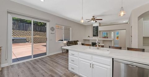 1010 Thompson Cir, Folsom, CA 95630 Photo