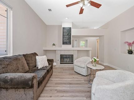 1010 Thompson Cir, Folsom, CA 95630 Photo