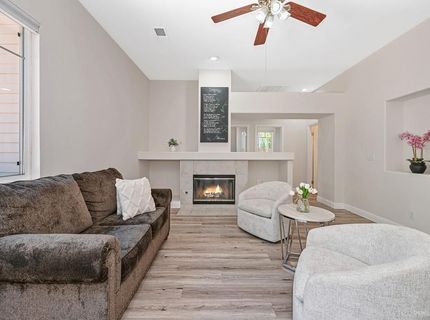 1010 Thompson Cir, Folsom, CA 95630 Photo