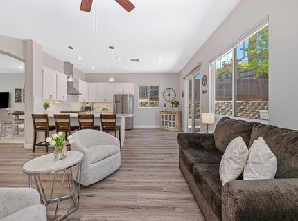 1010 Thompson Cir, Folsom, CA 95630 Photo