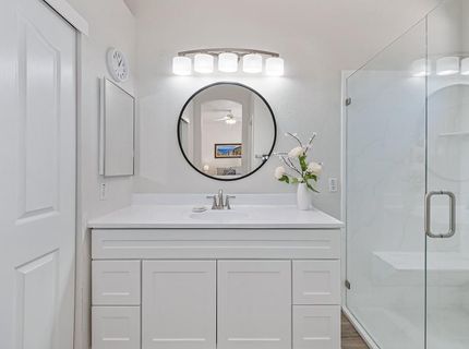 1010 Thompson Cir, Folsom, CA 95630 Photo