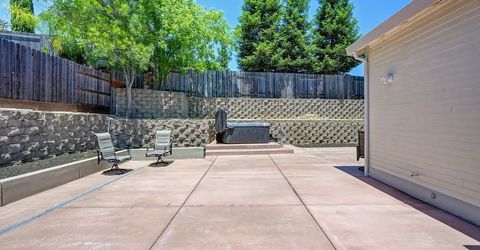 1010 Thompson Cir, Folsom, CA 95630 Photo