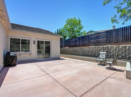 1010 Thompson Cir, Folsom, CA 95630 Photo