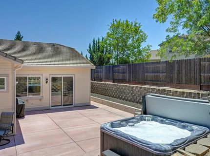 1010 Thompson Cir, Folsom, CA 95630 Photo