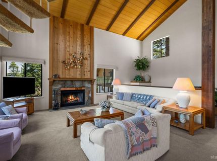 3359 Pine Hill Road, South Lake Tahoe, CA 96150 Photo