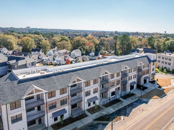 1000 N. Lamar Blvd. Unit #301, Oxford, MS 38655