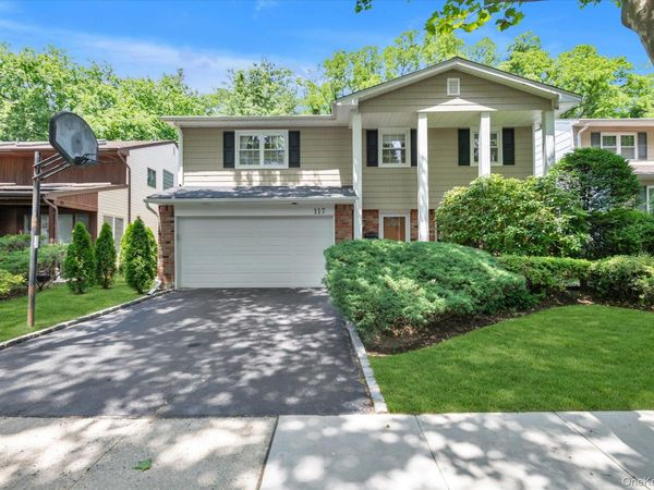 117 Soundview Drive , Port Washington, NY 11050