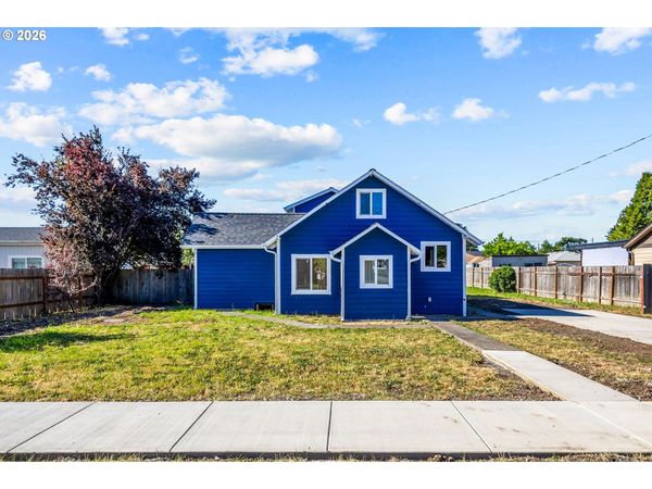 805 W SHERMAN ST, Lebanon, OR 97355