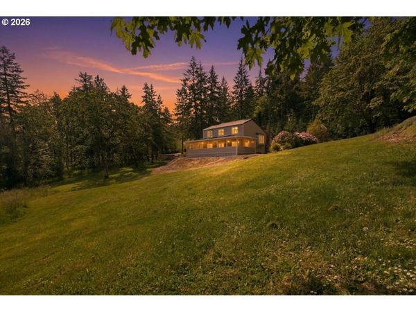 36909 EDGEMONT DR, Lebanon, OR 97355