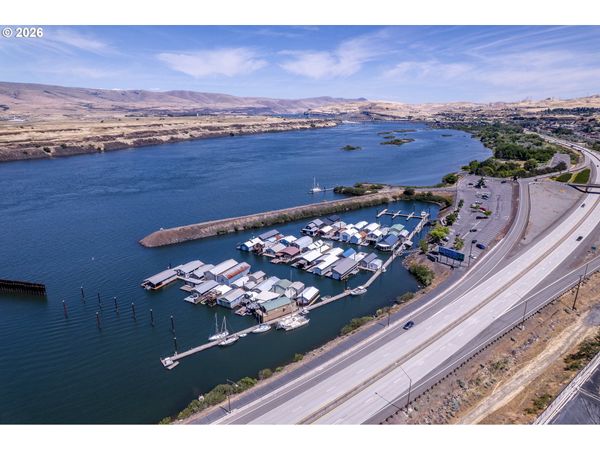 101 N BOAT BASIN RD, Unit B 16, The Dalles, OR 97058