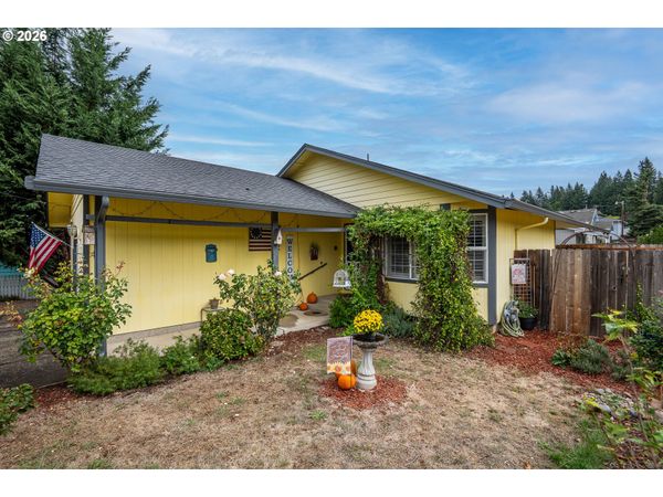 90 S 17TH ST, Cottage Grove, OR 97424