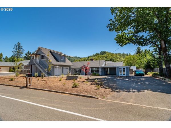 335 PAGE RD, Winchester, OR 97495