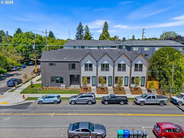 265 N Skidmore ST, Unit 3, Portland, OR 97217