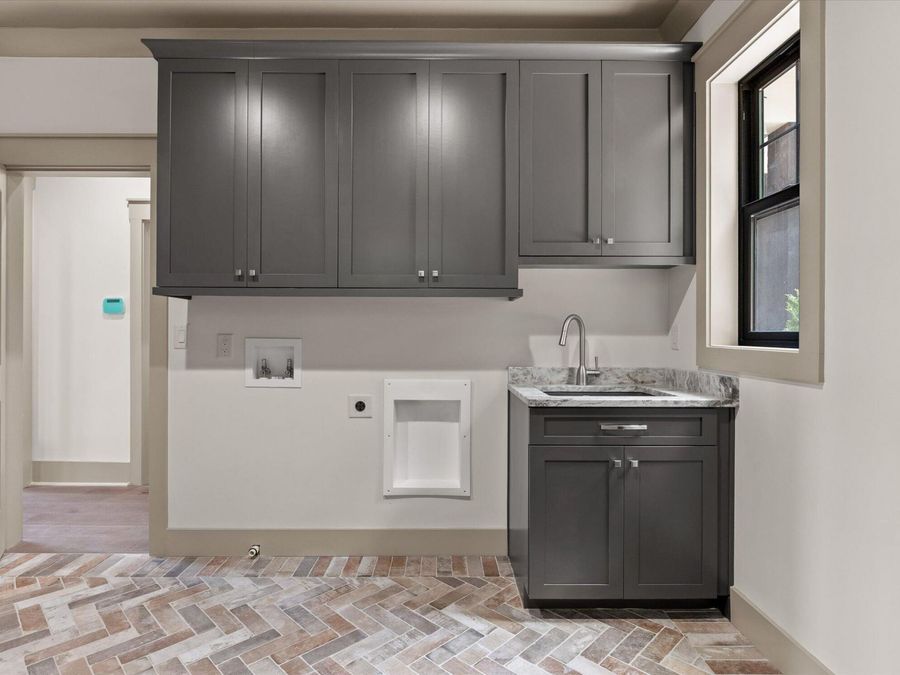 Property Image 81