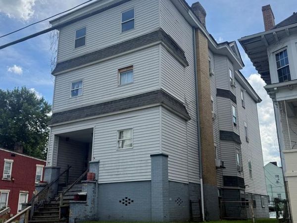 18 Ohio Street, Wheeling, WV 26003