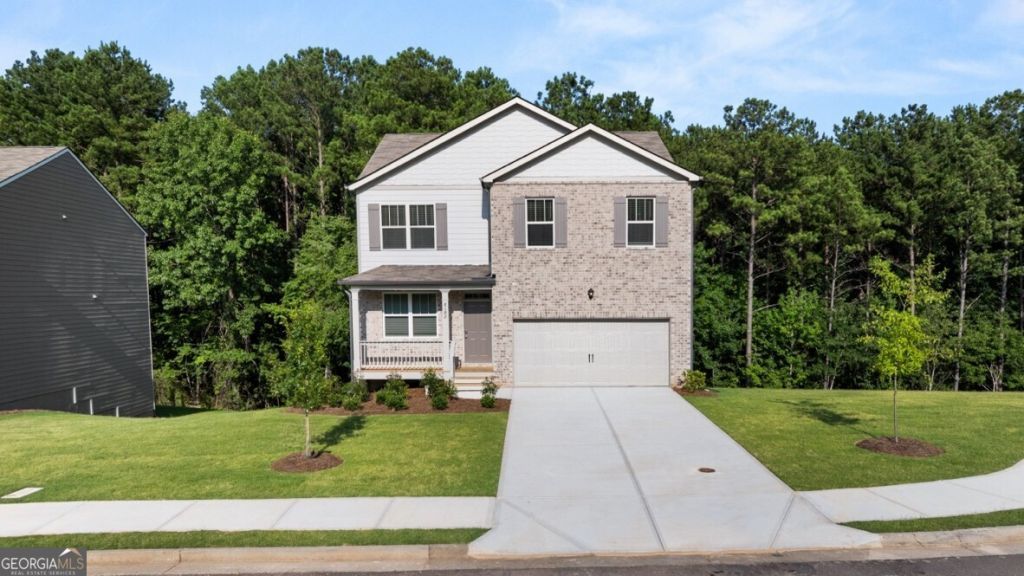 8182 Elkhorn Drive, Fairburn, GA 30213 Main Photo