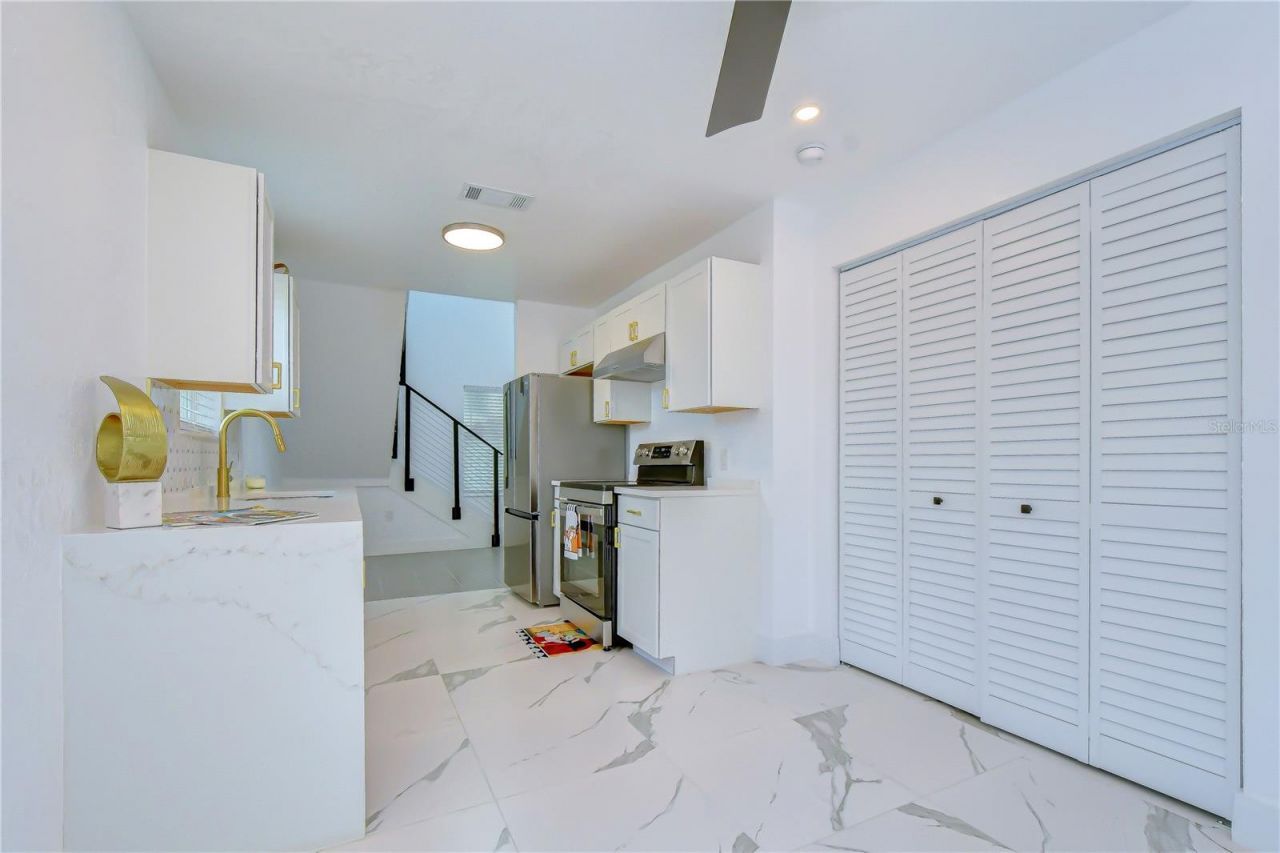 214 8th Avenue Drive W, Bradenton, FL 34205 Photo