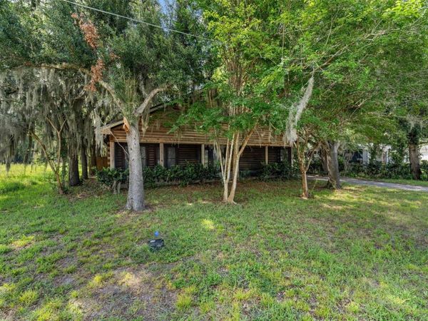 541 BLANCHE AVENUE , UMATILLA, FL 32784