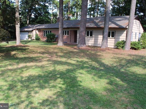 8539 E MARLBORO DRIVE, DELMAR, MD 21875
