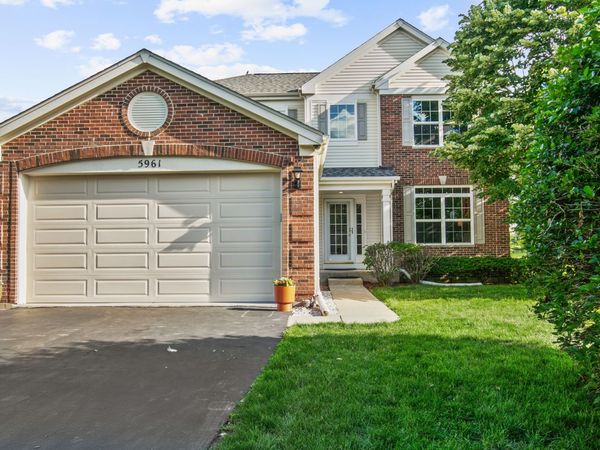 5961 Mackinac Lane, Hoffman Estates, IL 60192