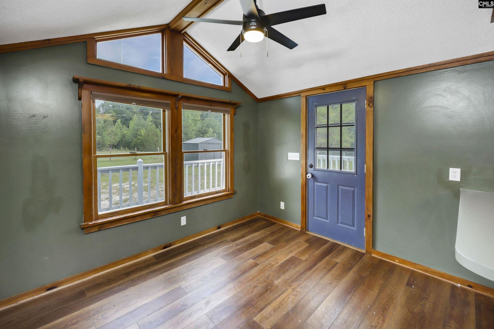 181 Frost Road  Photo 10