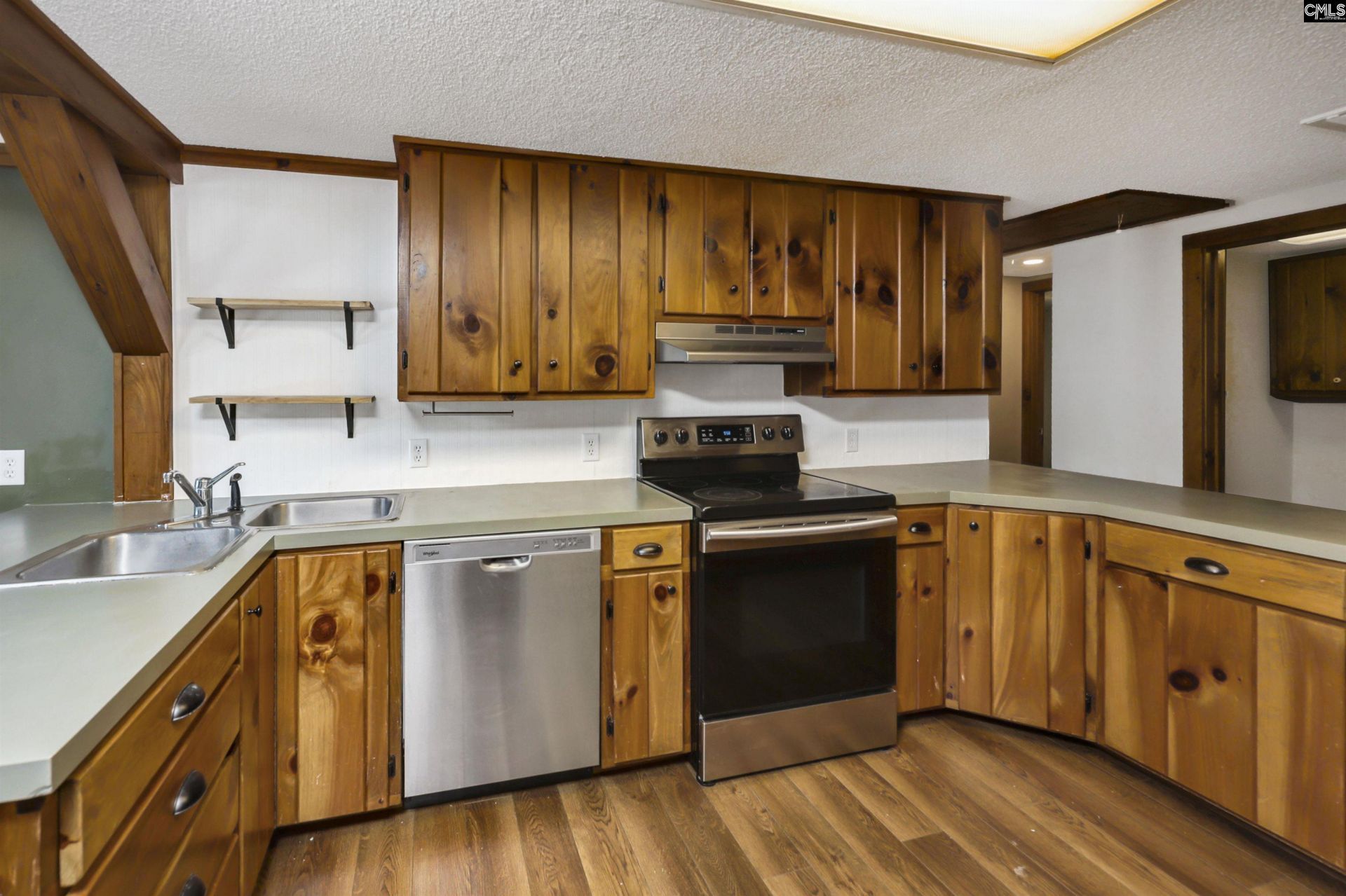 181 Frost Road  Photo 11