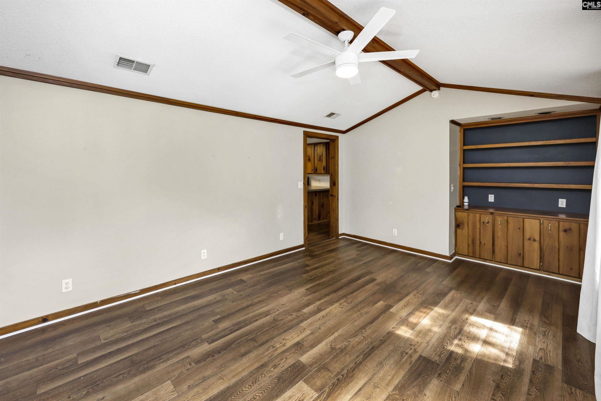 181 Frost Road  Photo 15