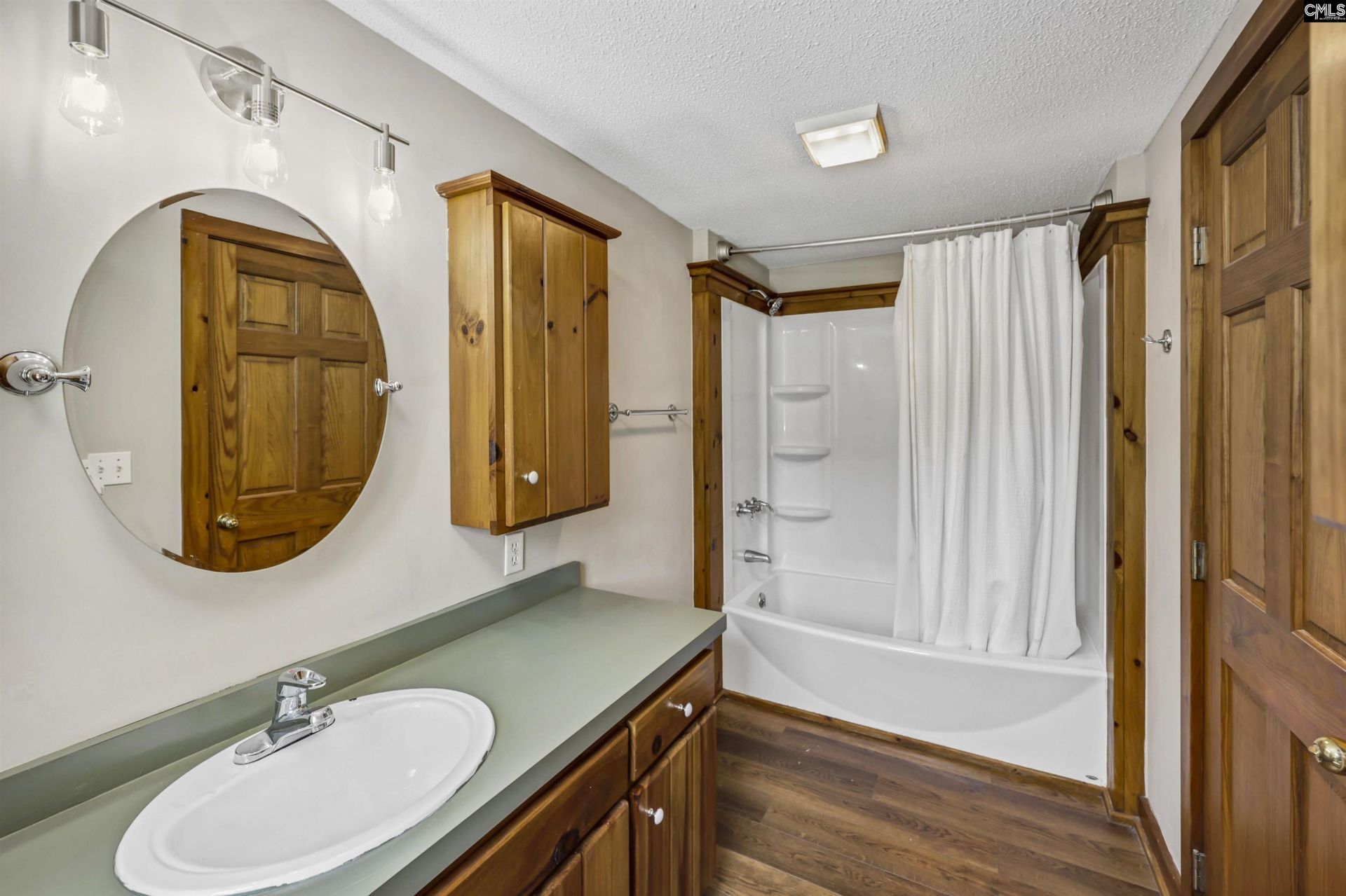 181 Frost Road  Photo 21
