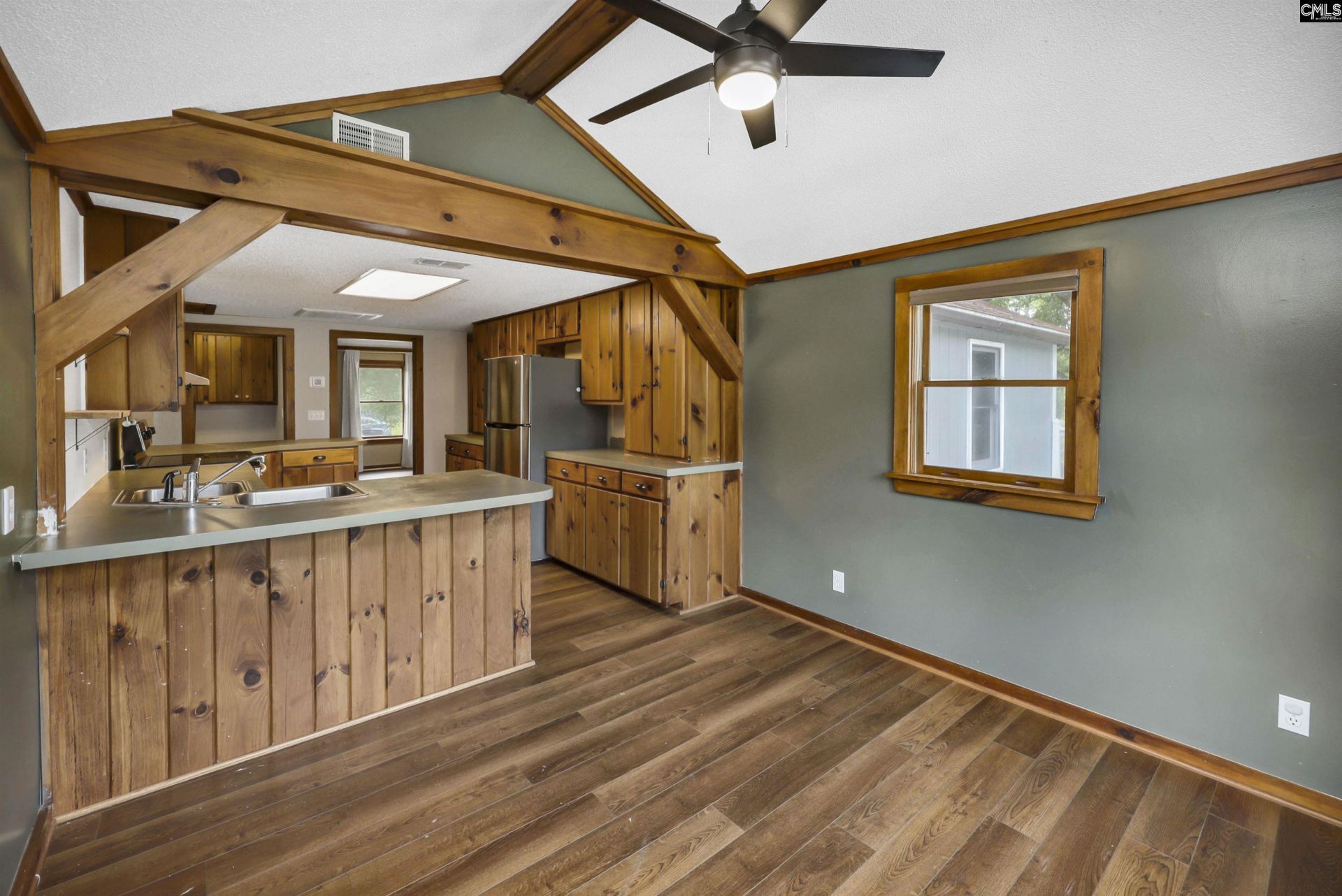 181 Frost Road  Photo 9