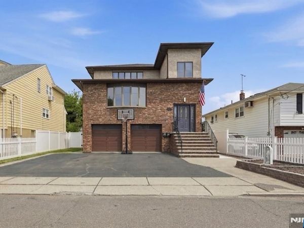 44 Williams Avenue, South Hackensack, NJ 07606