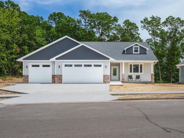 1197 Craven Court, Eau Claire, WI 54703