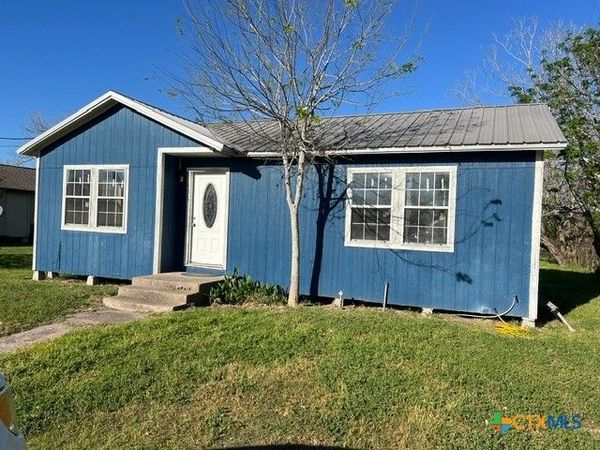 436 Illinois Street , Bloomington, TX 77951