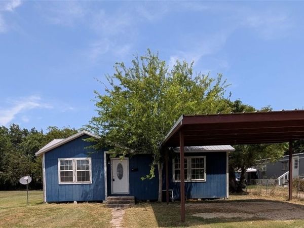 436 Illinois Street, Bloomington, TX 77951