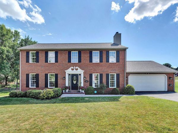 4824 Labradore DR , Roanoke, VA 24012